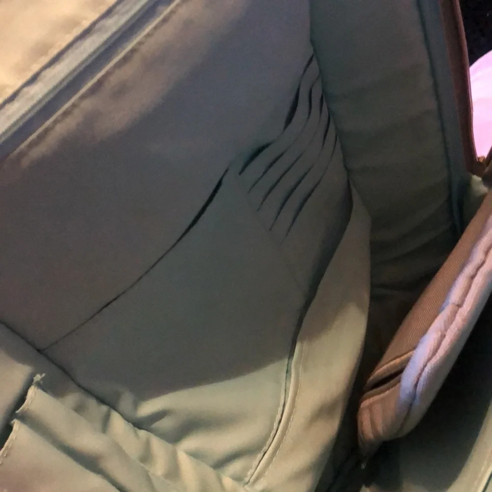 Grey Belkin laptop backpack